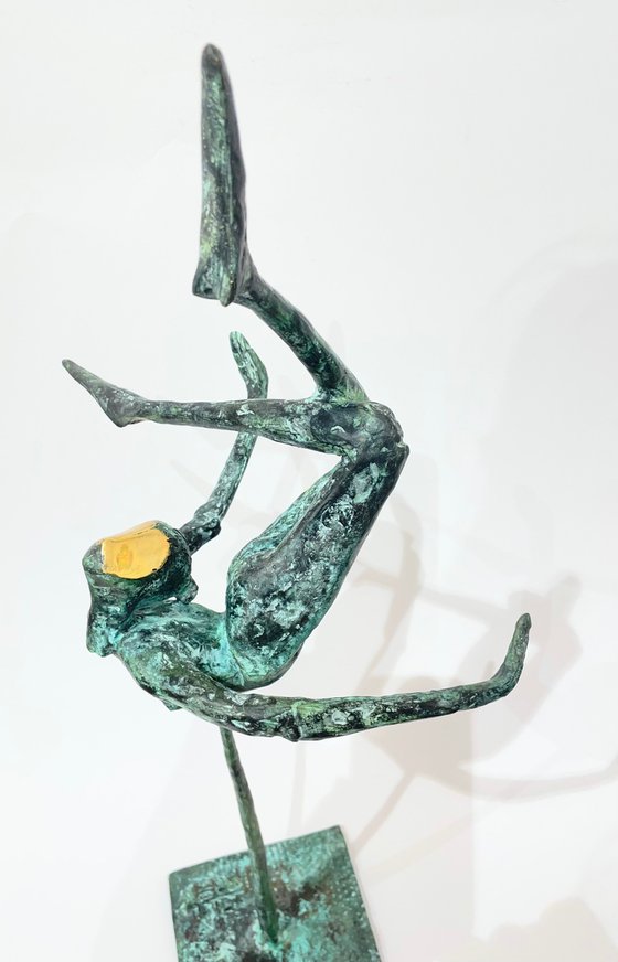 Levitation (big size)