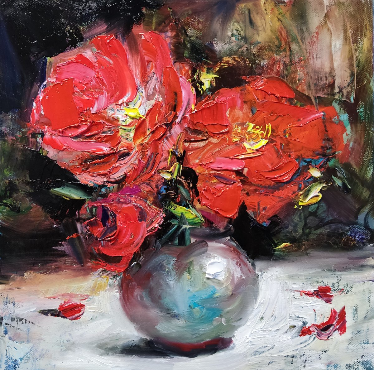 Red hibiscus in a vase by HELINDA (Olga Mo?ller)