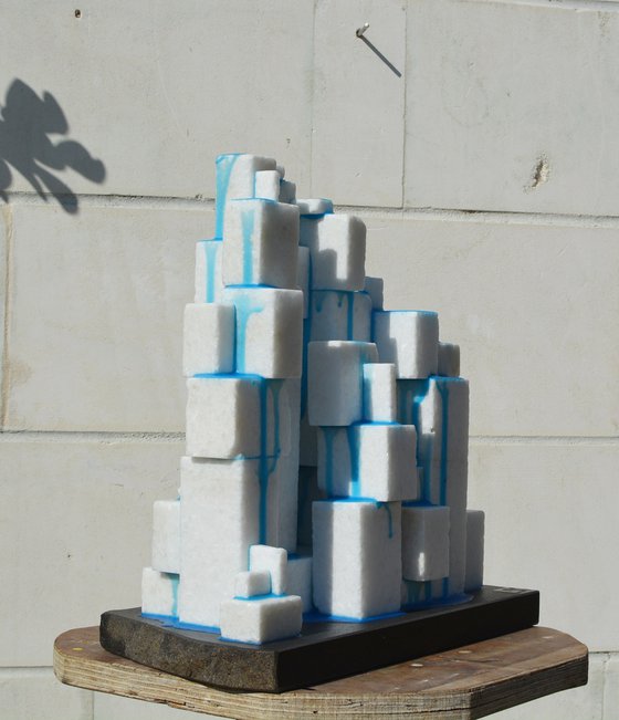 "Noble Deconstructivism"