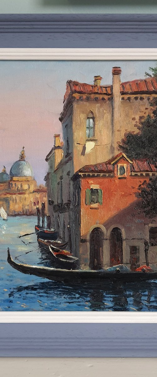 Venezia, Italy by Roberto Ponte