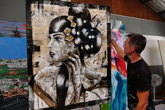 Gorudo (Golden) 120cm x 150cm Geisha Textured Abstract Realism Book Page Art