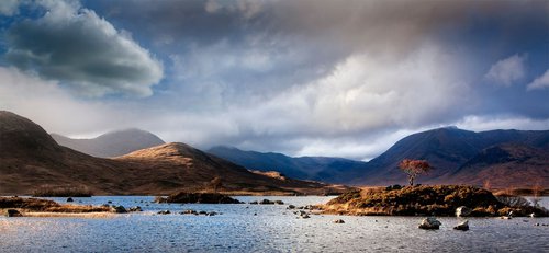 Loch n Achlaise by DAVID SLADE