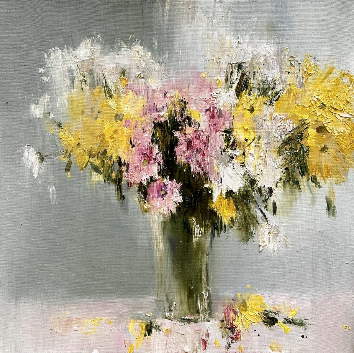 Spring bouquet in a vase by Dmitrii Ermolov