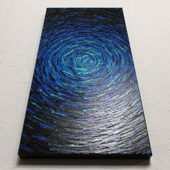 Iri. Blue Fragmented Burst