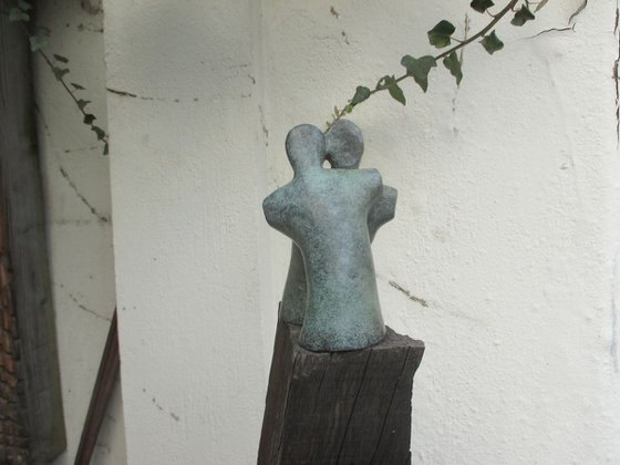 friends or couple - the kiss - unique  expressive bronze