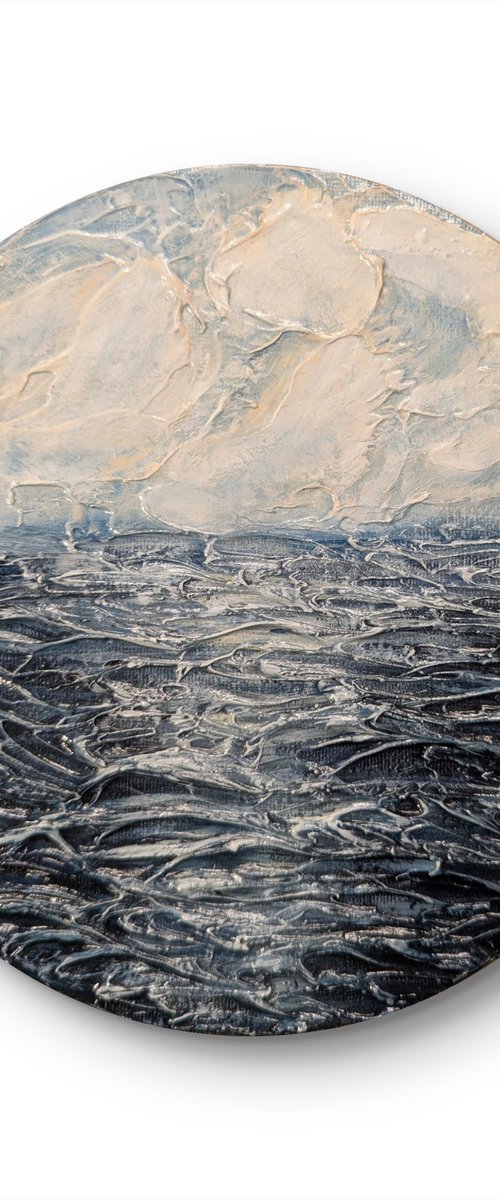 Le Silence entre les Vagues by Yulia KESTENER