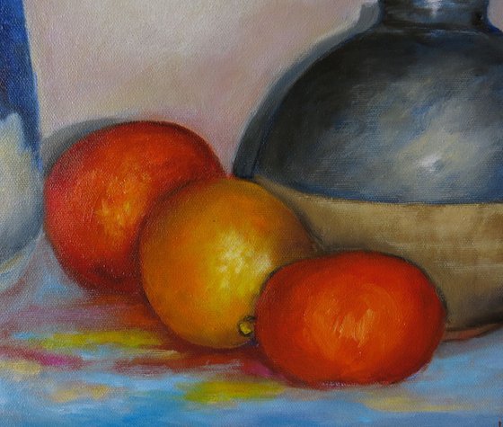 Pots and fruit