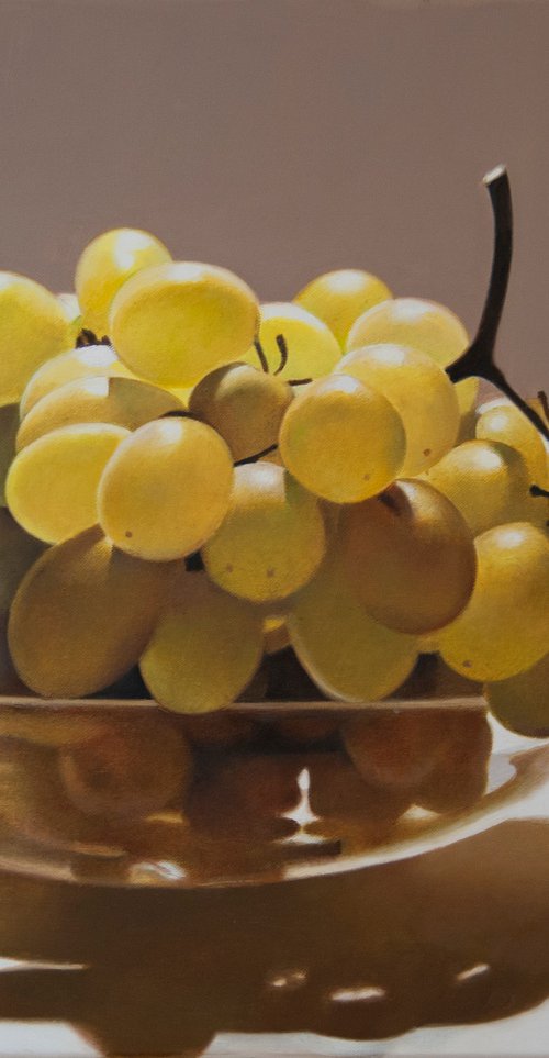 Grapes by Valeri Tsvetkov