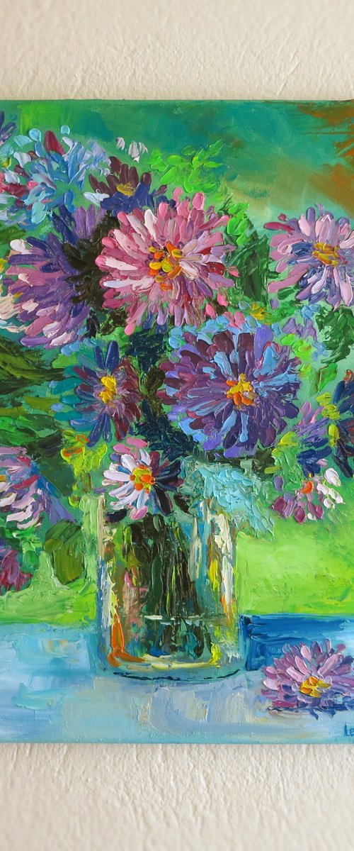 Purple chrysanthemums by Leyla Demir