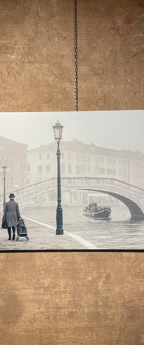 VENICE, THE COLORS OF SILENCE by Fabio Accorrà