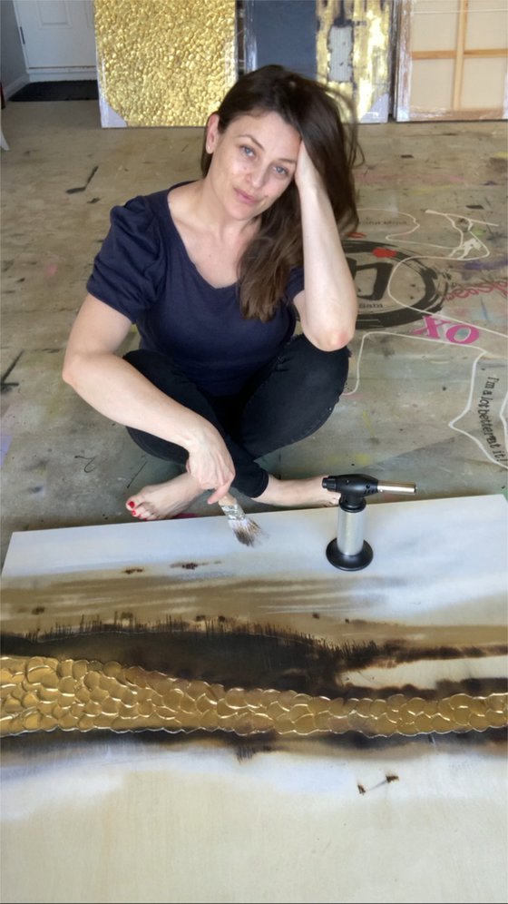 Burnished Illumination Lumière 104.5cm x 79cm