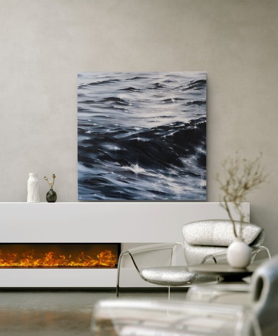 Monochrome tides