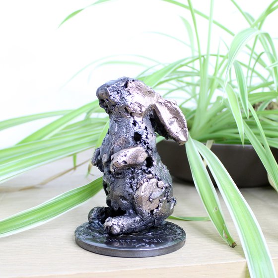 Rabbit 20-22 - Metal animal sculpture - bronze and steel lace