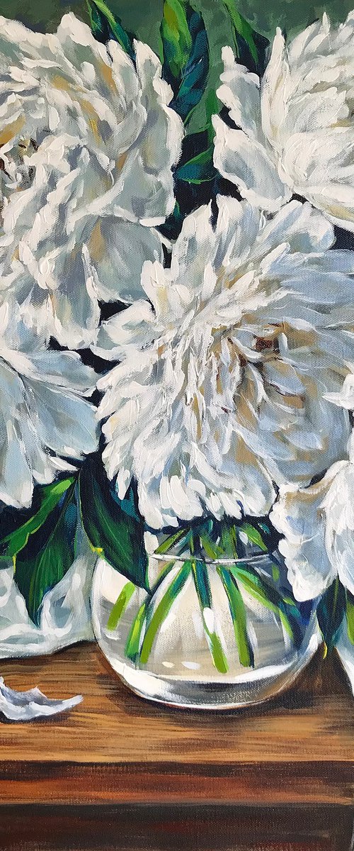 White peonies by Irina Redine