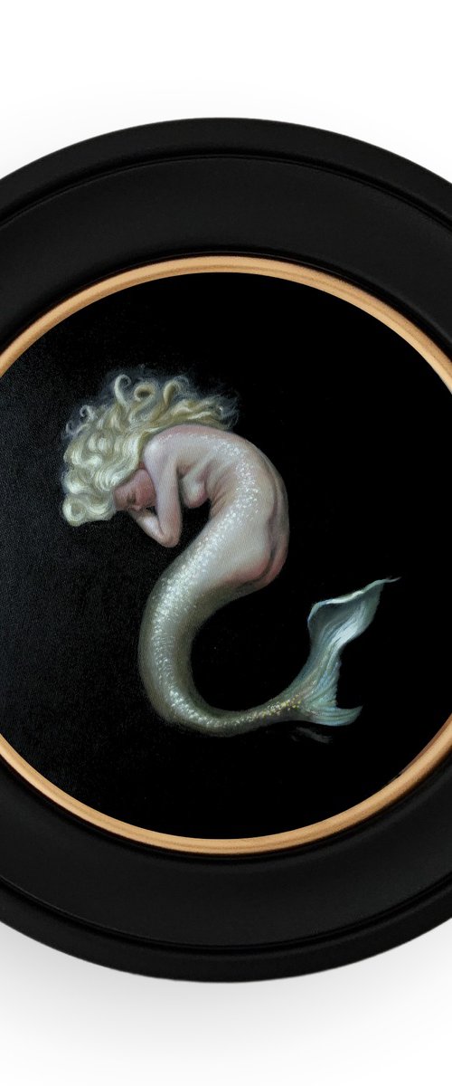 Nimue, mermaid circular oil painting by Ellisa Hague