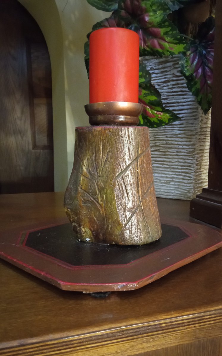 Rustic wood carving - candle holder by Monika Wawrzyniak