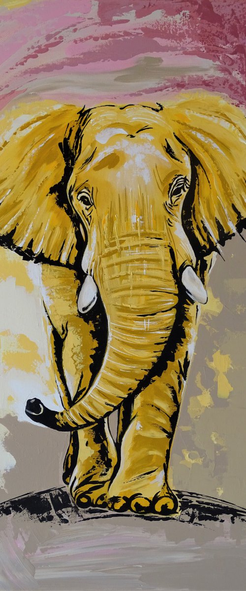 Wild elephant by Livien Rózen
