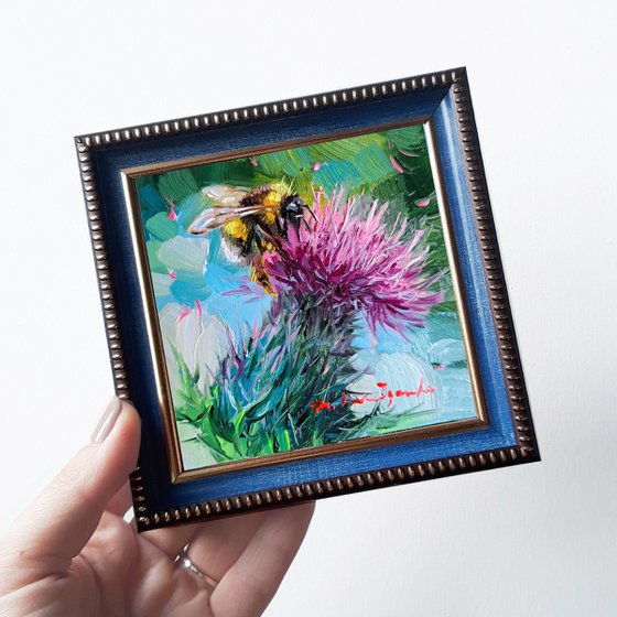 Bumblebee on thistle