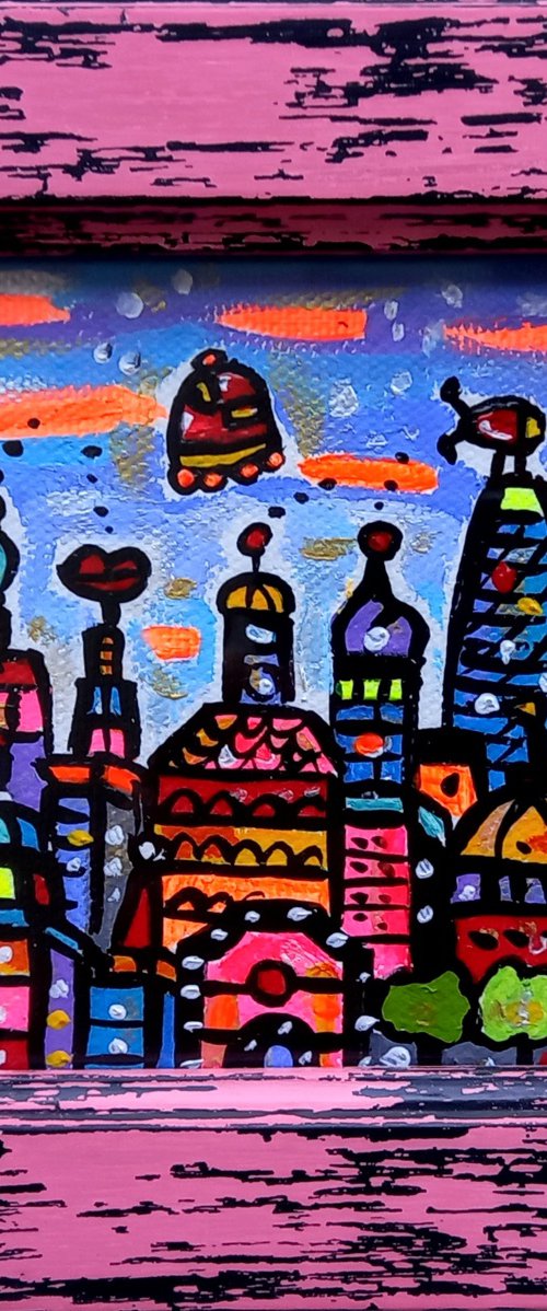 Little Funky London by Maria Luisa  Azzini