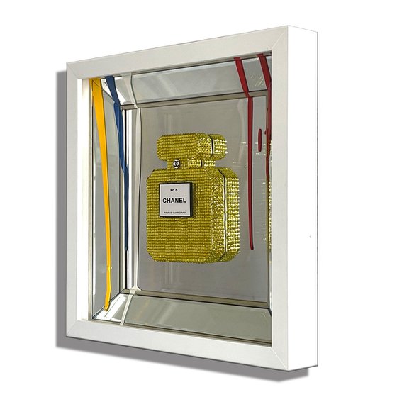 Smell N5 Chanel -Original Swarovski Sculpture