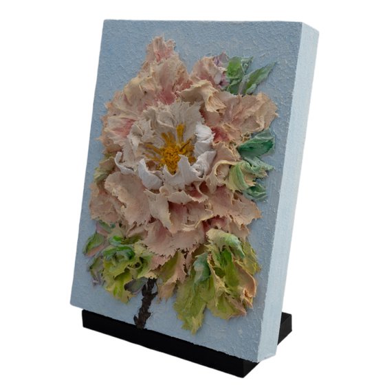 Textured Floral Bloom