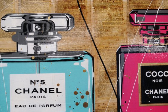 Fragrance 160cm x 60cm Chanel Perfume Bottles Book Page Urban Pop Art