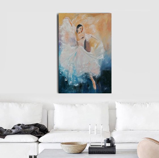 Dancer in white