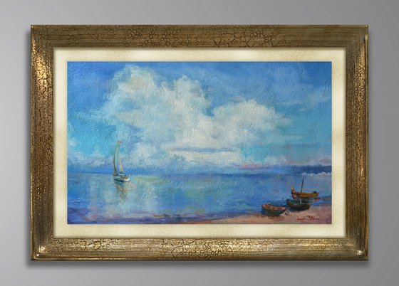 Sea and white clouds
