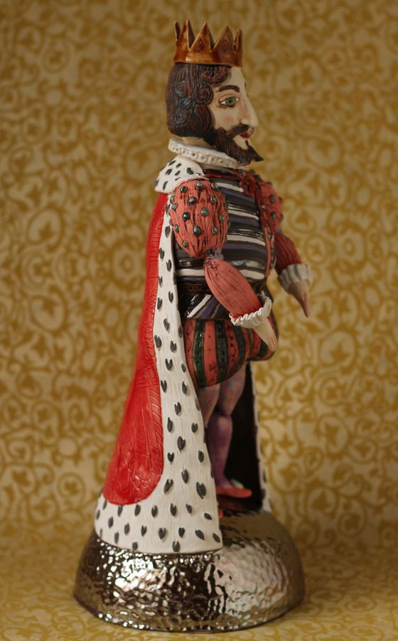 Renaissance King.  Ceramic sculpture by Elya Yalonetski