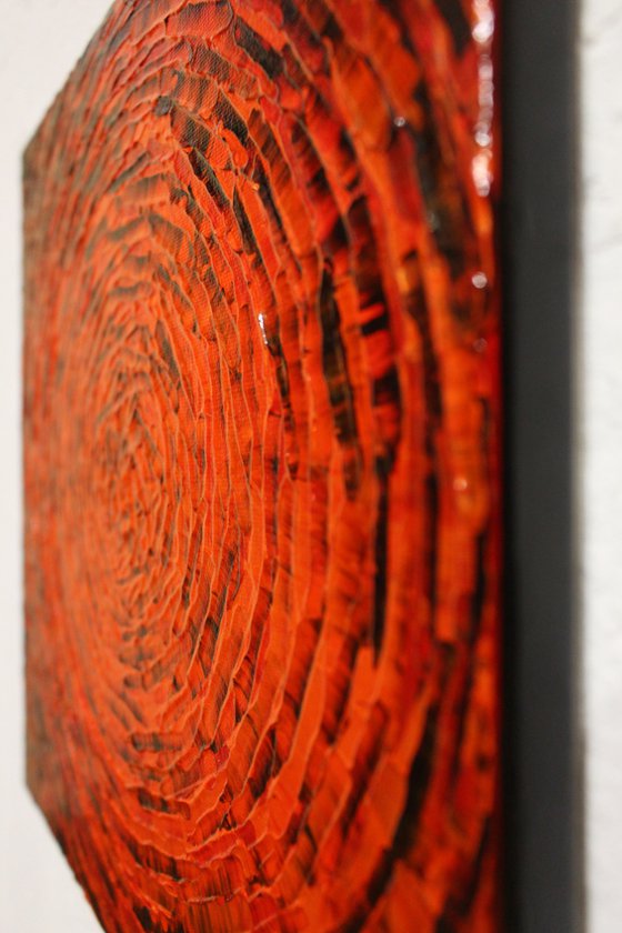 Concentric orange red burst