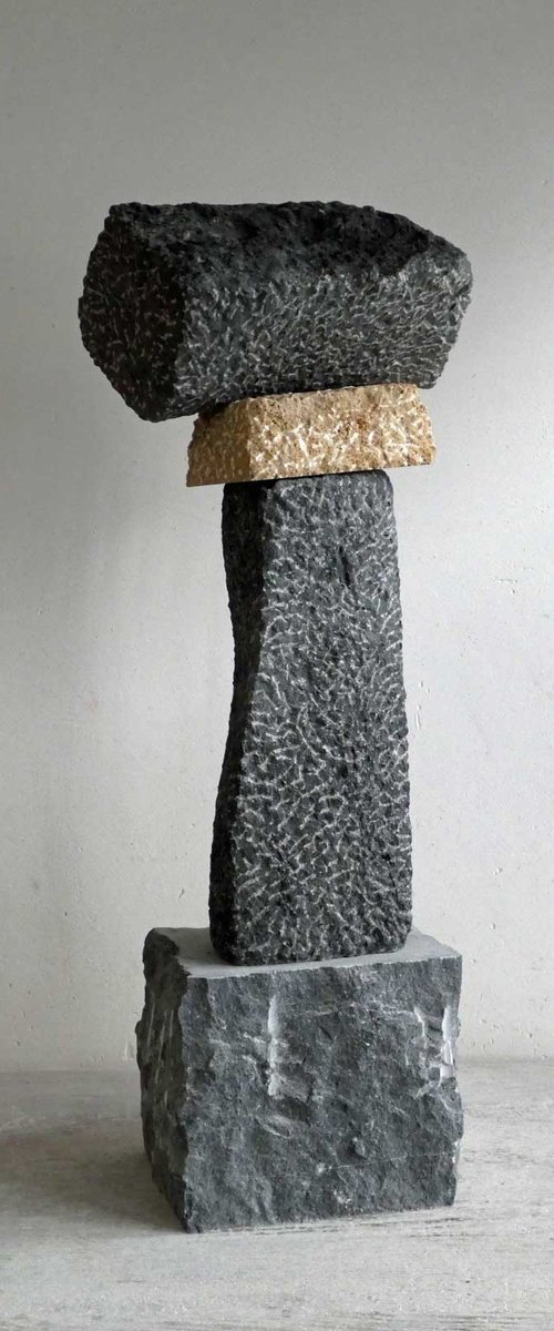 Atlas by Fieke de Roij