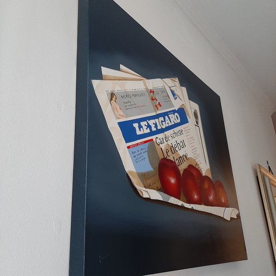 Newspapers with apples