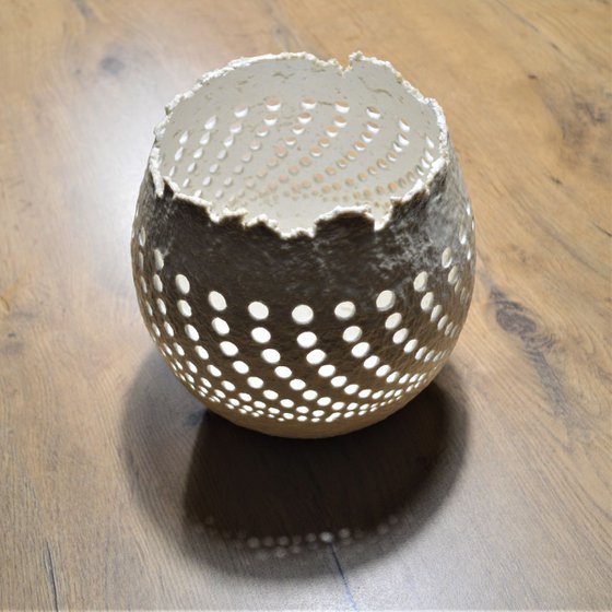 ONE OF A KIND DECORATIVE PAPER BOWL