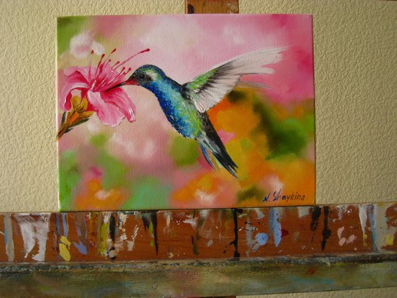 Hummingbird with Pink Flower