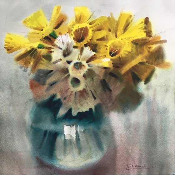 Yellow daffodils in a vase