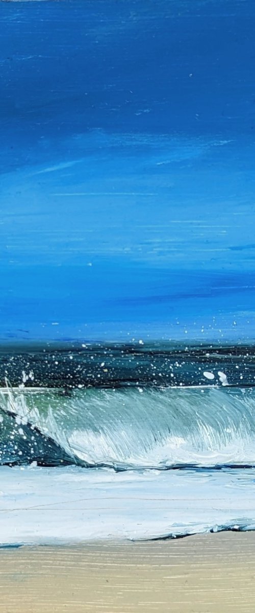 Miniature crashing waves by Jo Earl