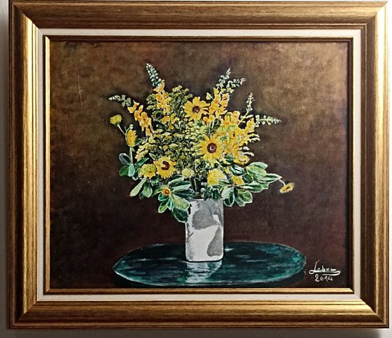 Yellow daisies flowers