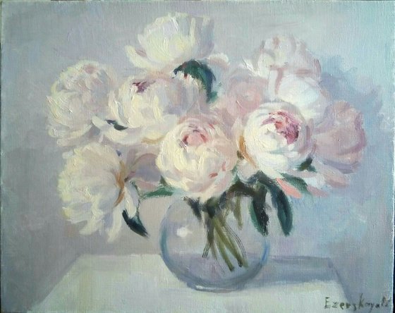 Bouquet of peonies