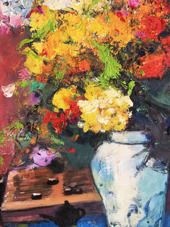 Still life oil painting:flowers in the vase