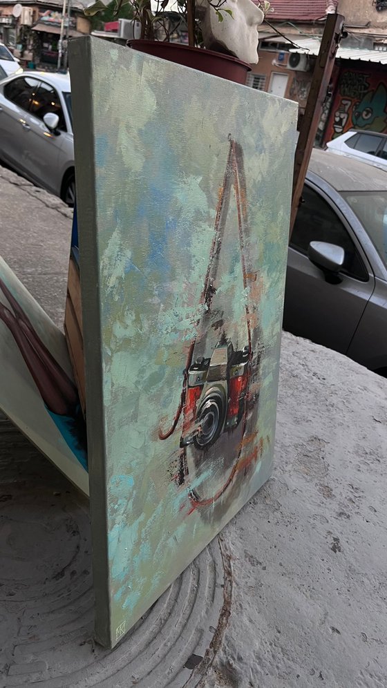 Awaiting the Frame