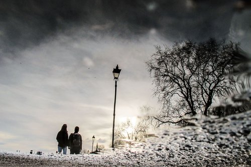 The couple :Battersea Park  ( LIMITED EDITION 1/20) 12""X8" by Laura Fitzpatrick