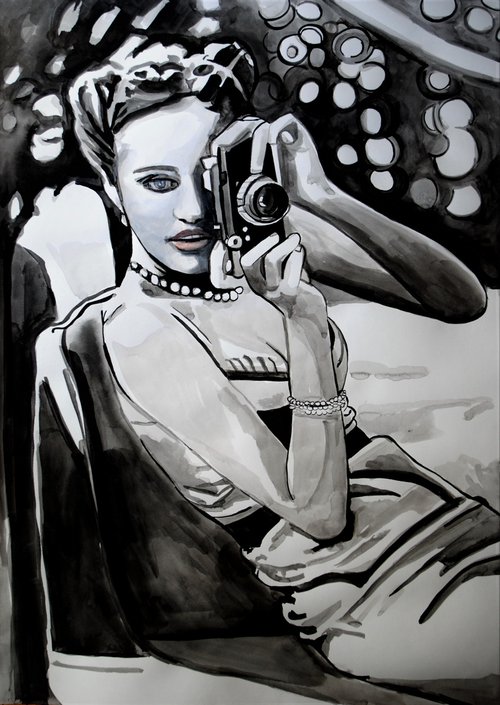 Lady with camera / 70 x 49.8 cm by Alexandra Djokic