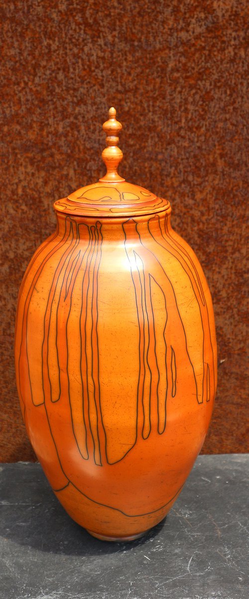 Vase 15 by Iñaki San