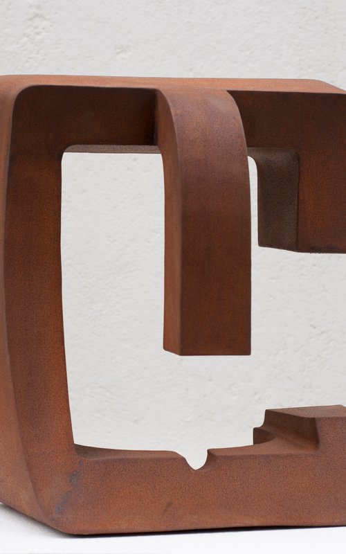 Head Chillida by Roberto Canduela Luengo