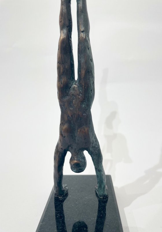 Acrobats Balance, no.VI/VIII