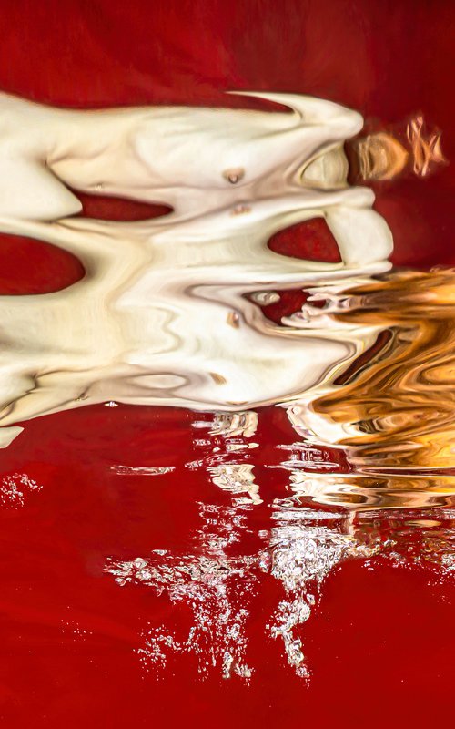 Spark - underwater photograph - from series REFLECTIONS - print on paper by Alex Sher