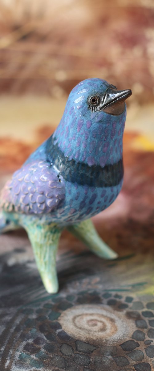 Tiny Birdy. Ceramic sculpture by Elya Yalonetski