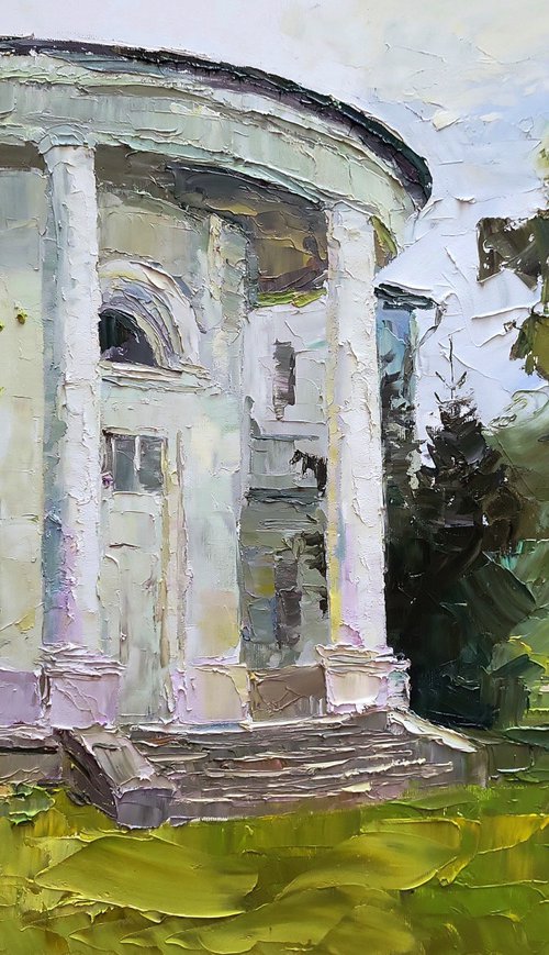 White Administration Building by Boris Serdyuk