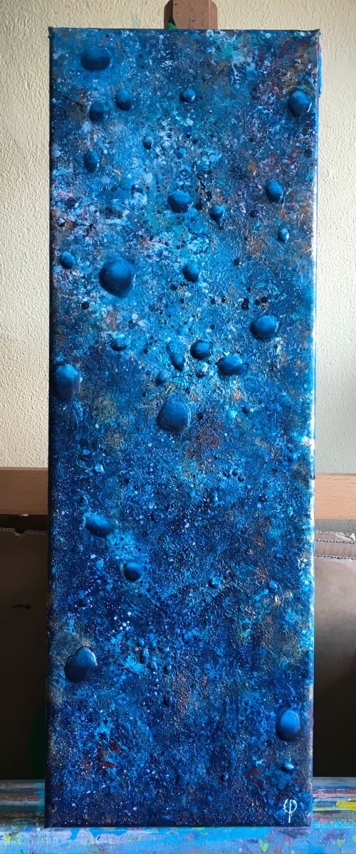 Oxygen (glow in the dark paint) by Filothei Croonen