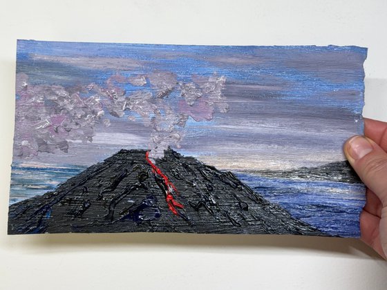 Volcano Stromboli miniature